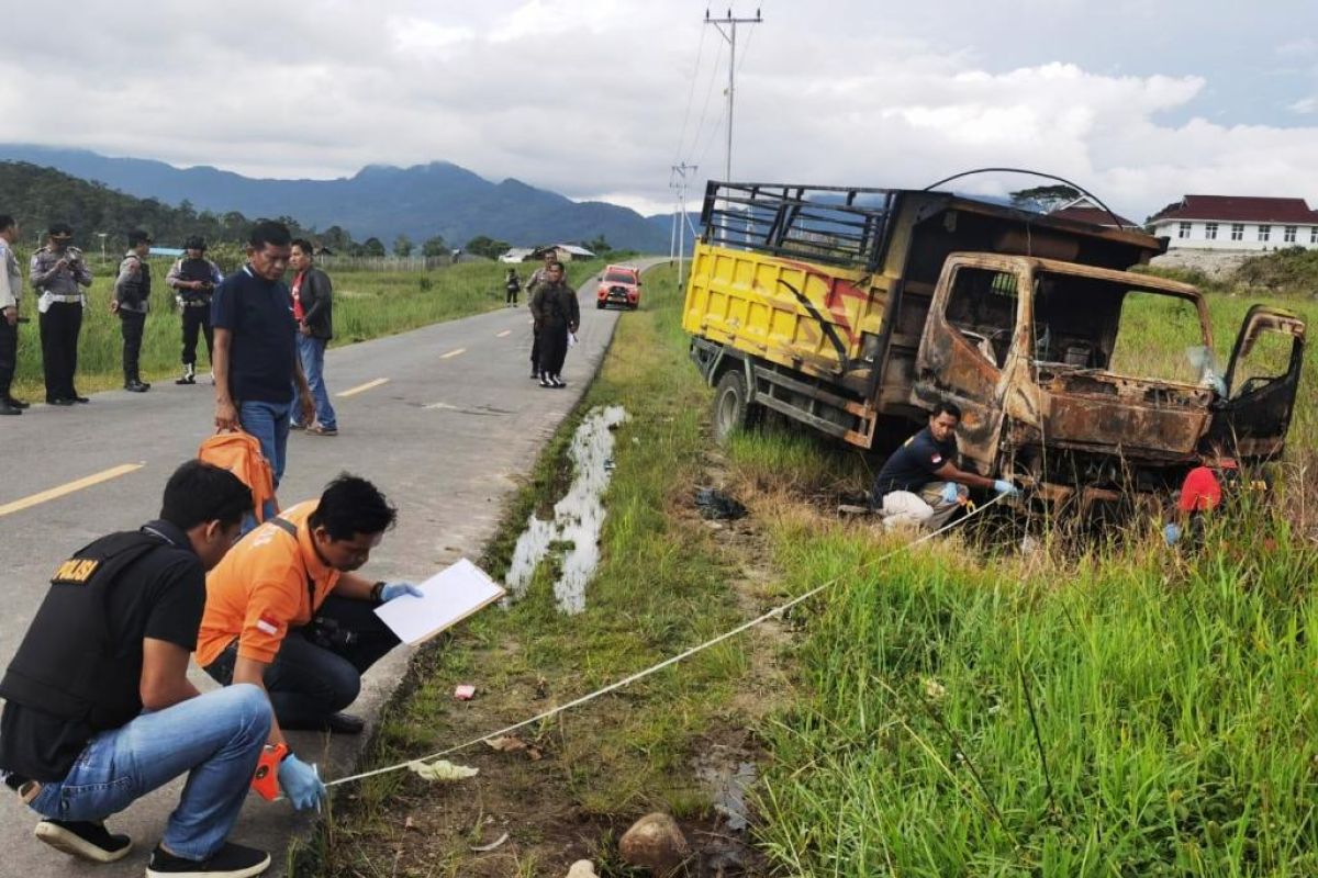 Polisi Nabire olah TKP kasus penganiayaan akibatkan korban meninggal dunia