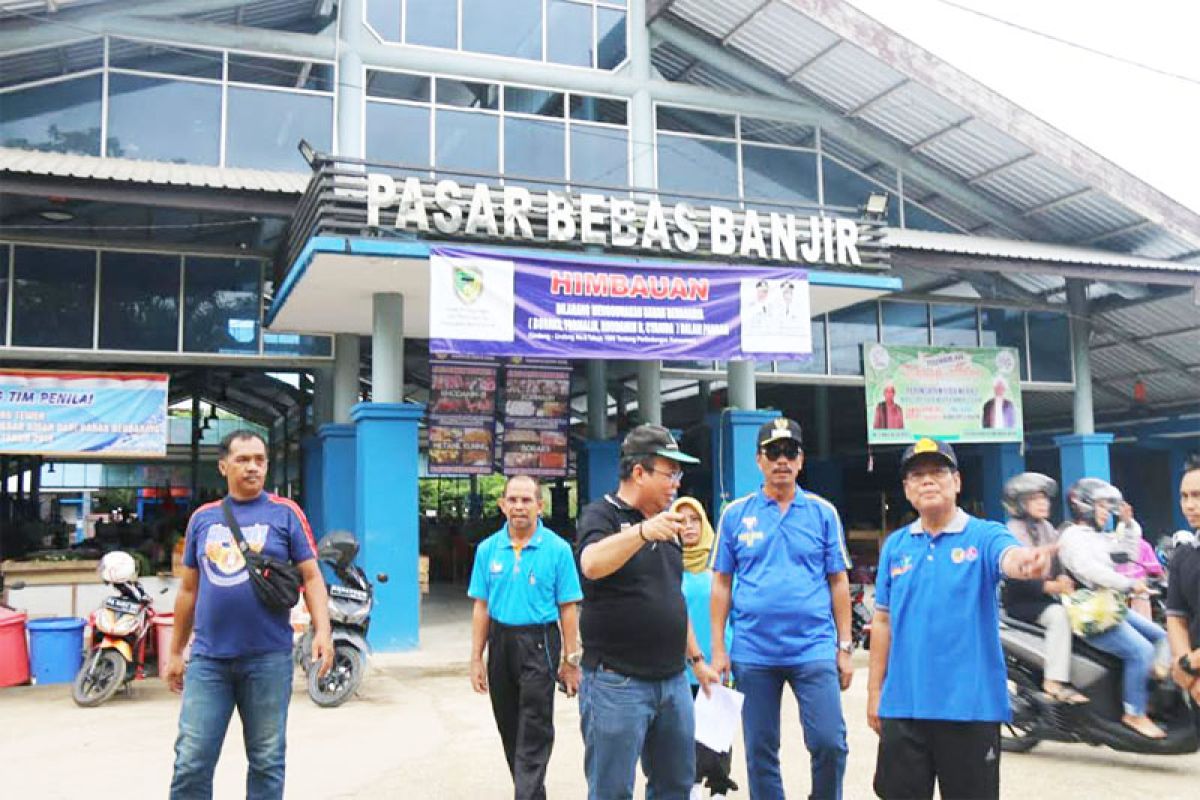 Pemkab Barut ajak semua ASN ikut aksi pungut sampah