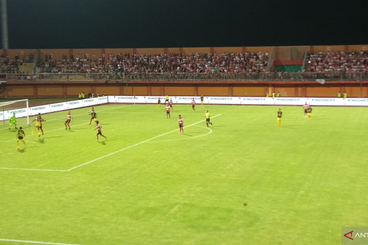 Madura United pecundangi Barito Putra 4-0