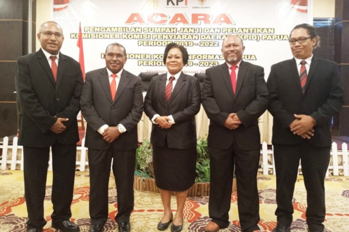 Ketua Komisi Informasi Provinsi Papua 2019-2023 dijabat Wilhemus Pigai