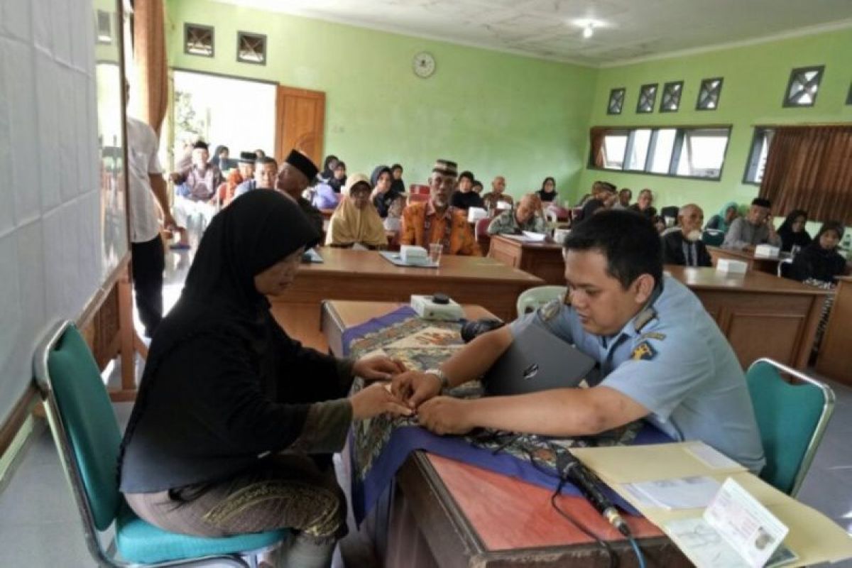 Penangguhan umrah tak pengaruhi layanan paspor di Imigrasi Madiun