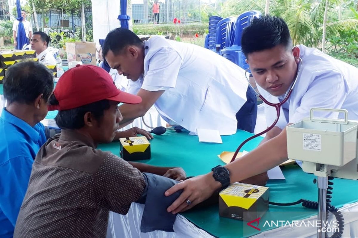 KAI Divre IV Tanjungkarang gelar pengobatan gratis di Stasiun Gedung Ratu Natar