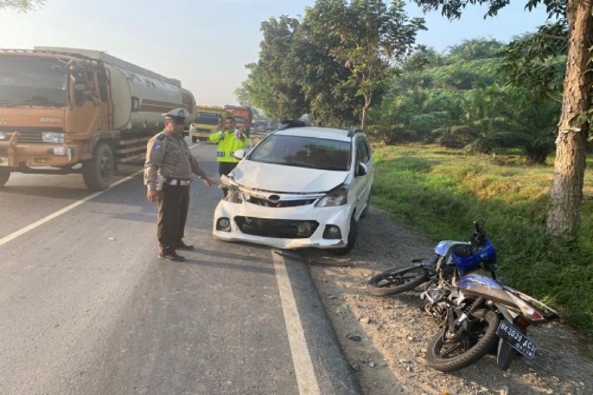 Sepeda motor kontra Avanza, satu tewas di Jalinsum Tebing Tinggi - Siantar