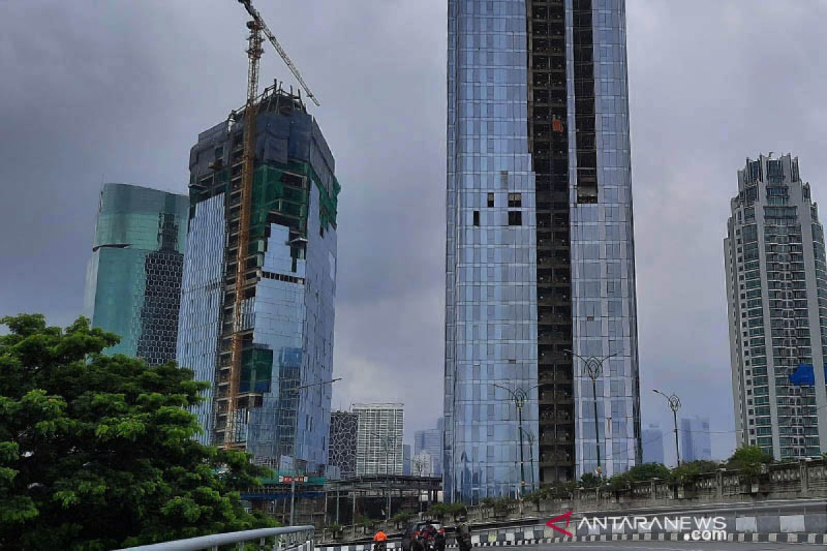 Tetap di rumah, Jakarta diprediksi hujan ringan hingga sedang