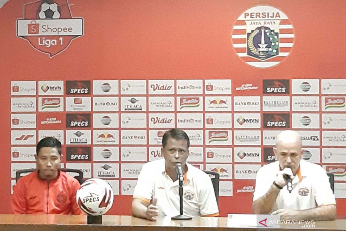 Liga 1 Indonesia, Persija larang pemain 