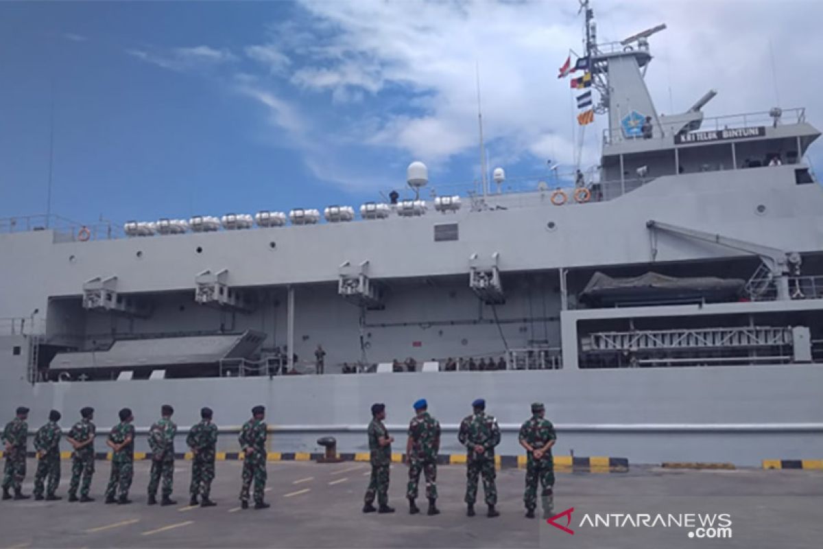 Lanal Denpasar mendukung pergeseran KRI Teluk Bintuni dari Benoa ke NTB