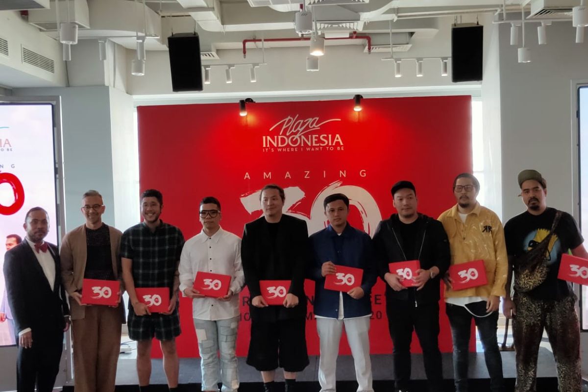 Peragaan busana hingga instalasi seni di perayaan Plaza Indonesia