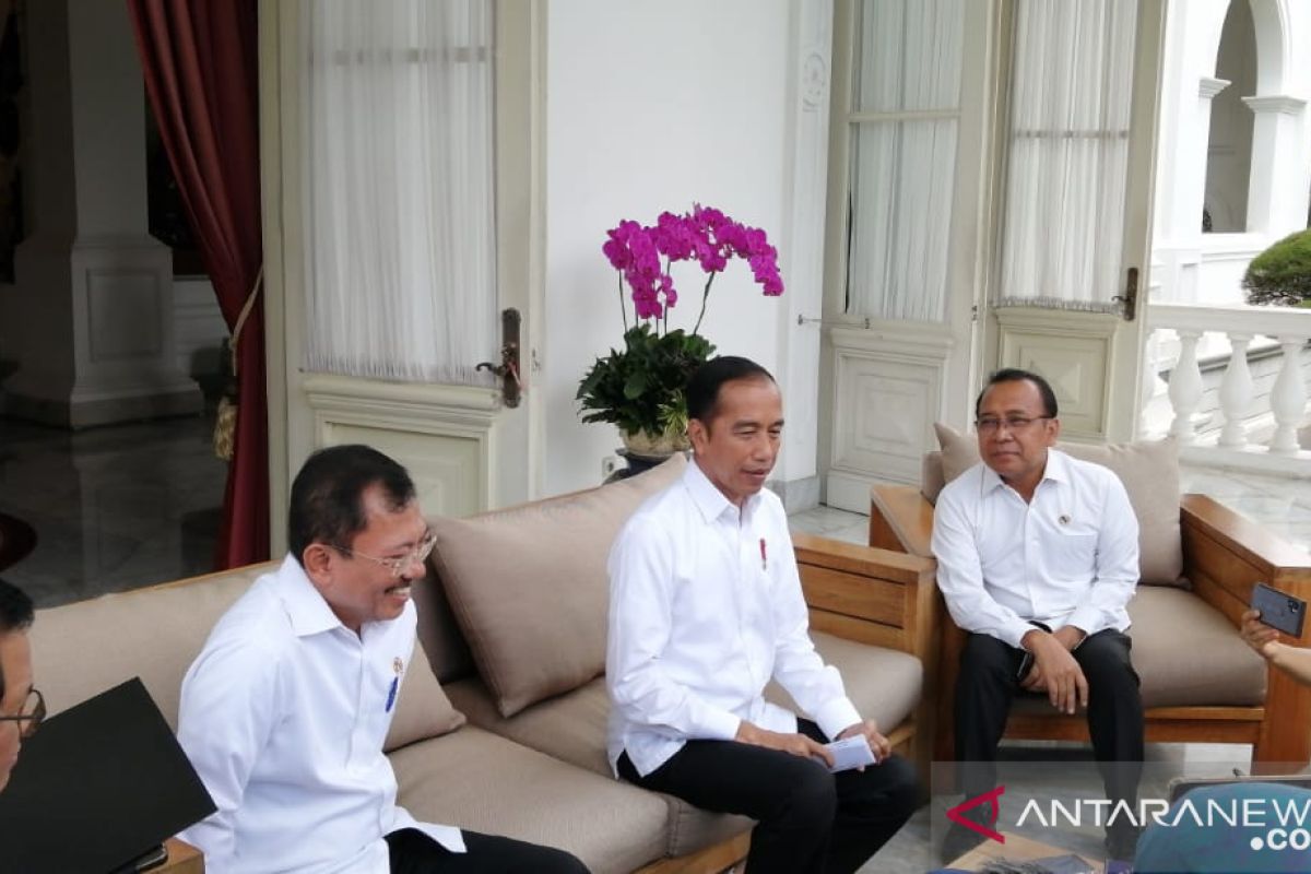 Presiden Jokowi umumkan kasus infeksi corona pertama di Indonesia