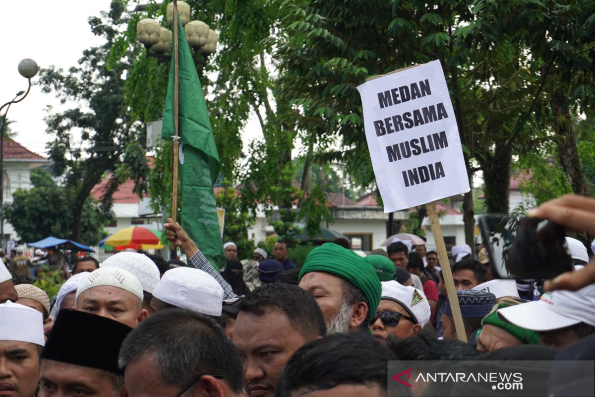 Ini 7 tuntutan masa aksi bela Muslim India di Konjen India di Medan