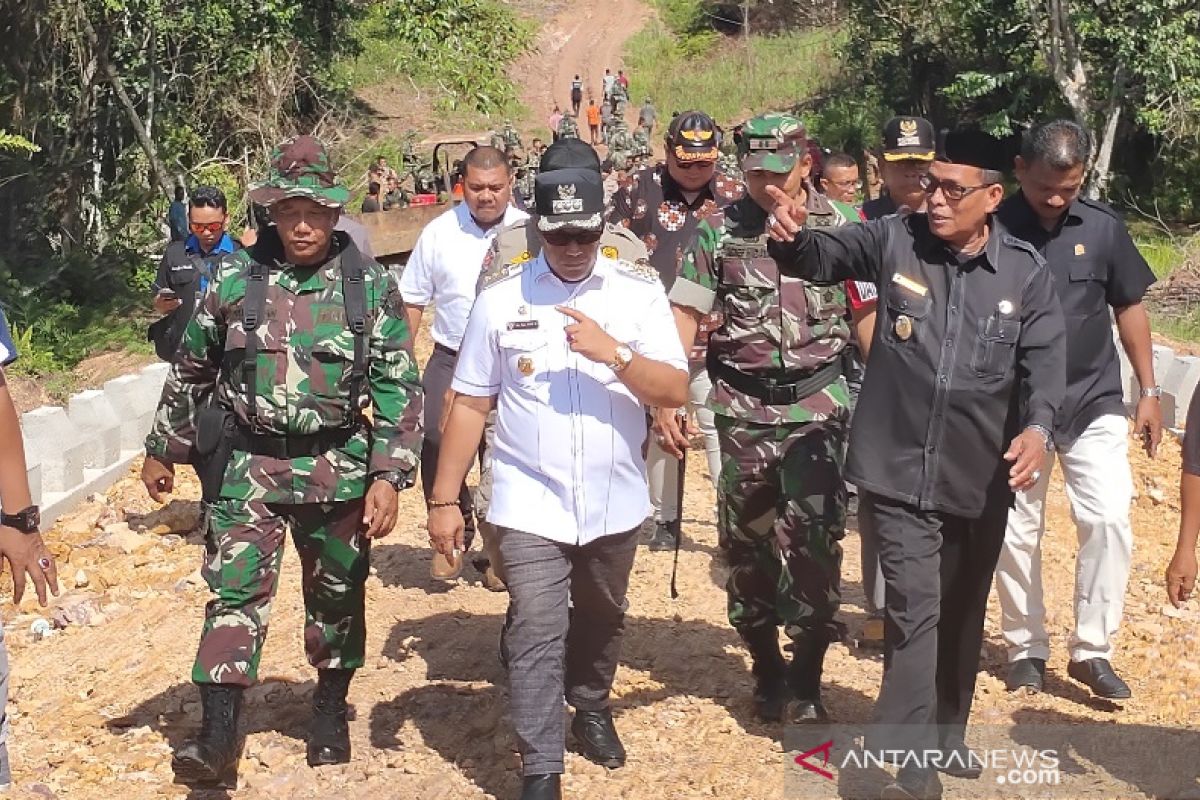 Pemkab Aceh Jaya - TNI akan buka kembali jalan menuju Babah Krueng