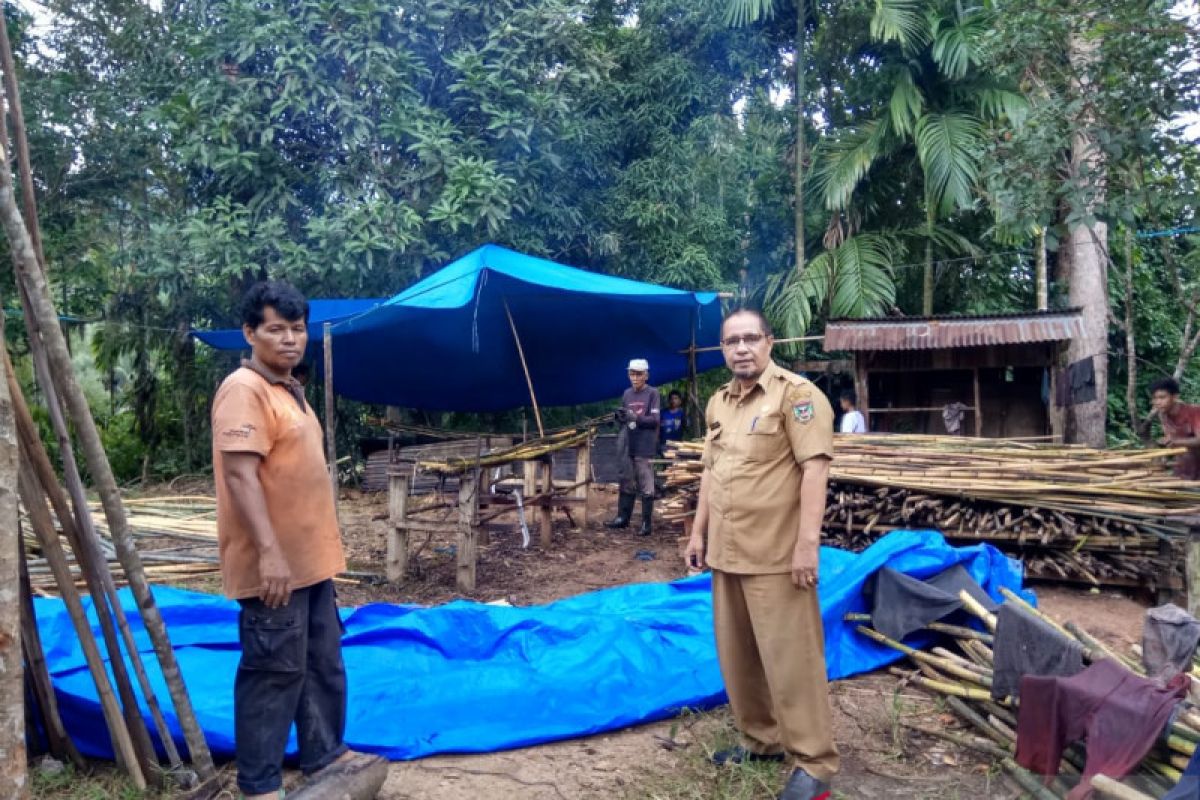 Ardi kembangkan usaha pengolahan rotan manau gerakan ekonomi masyarakat nagari