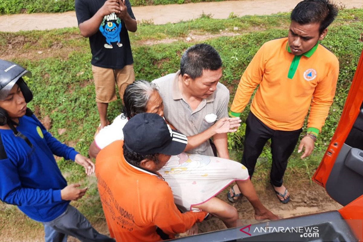 BPBD Kabupaten Gorontalo evakuasi korban banjir Boliyohuto