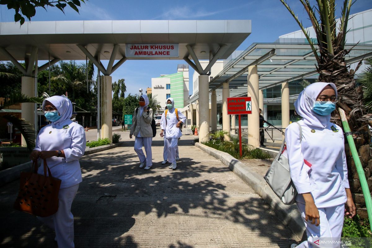 Two coronavirus patients in Jakarta in good condition: health minister