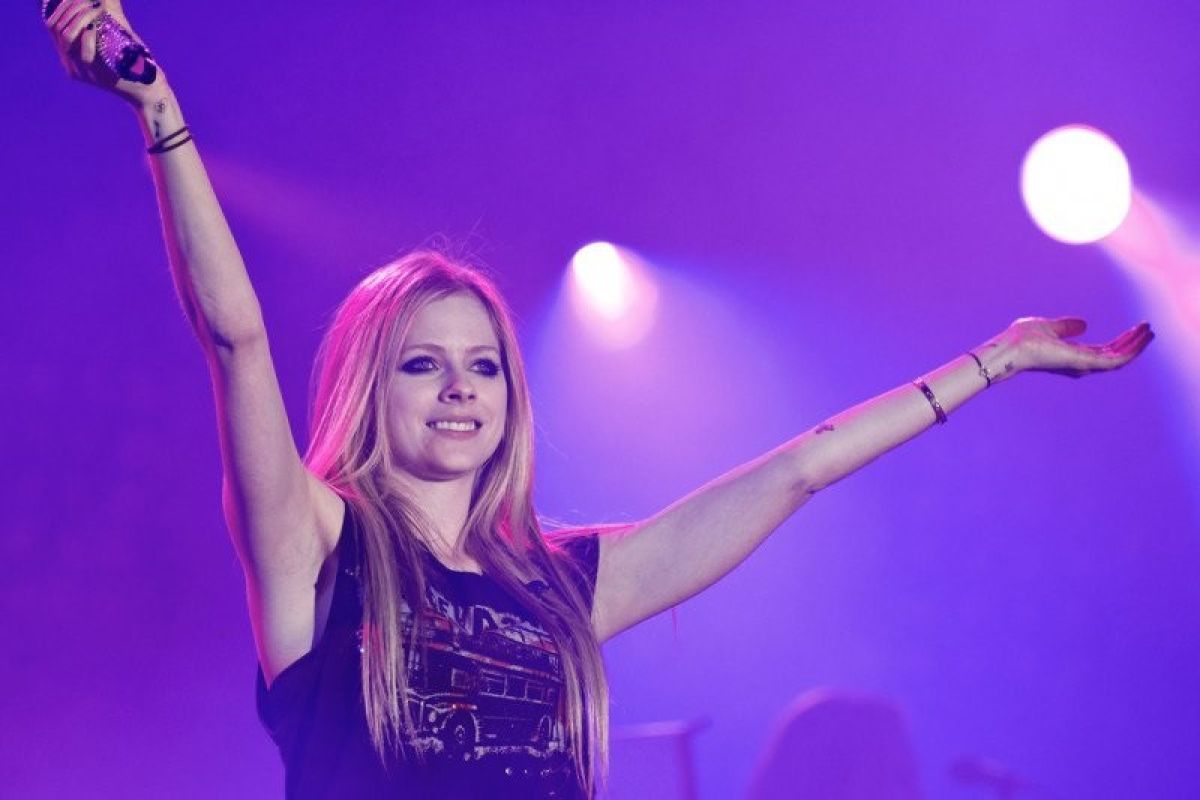 Putus dari Mod Sun, Avril Lavigne mesra dengan Tyga