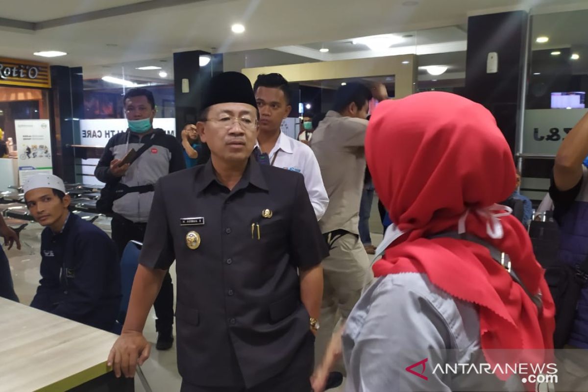 Bupati Cianjur imbau warga tidak resah terkait pasien terduga COVID-19