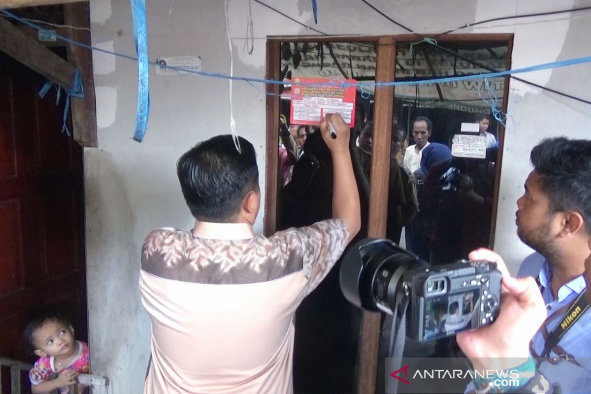 Pemkot Banjarmasin tempel stiker pada 21 ribu rumah penerima bantuan