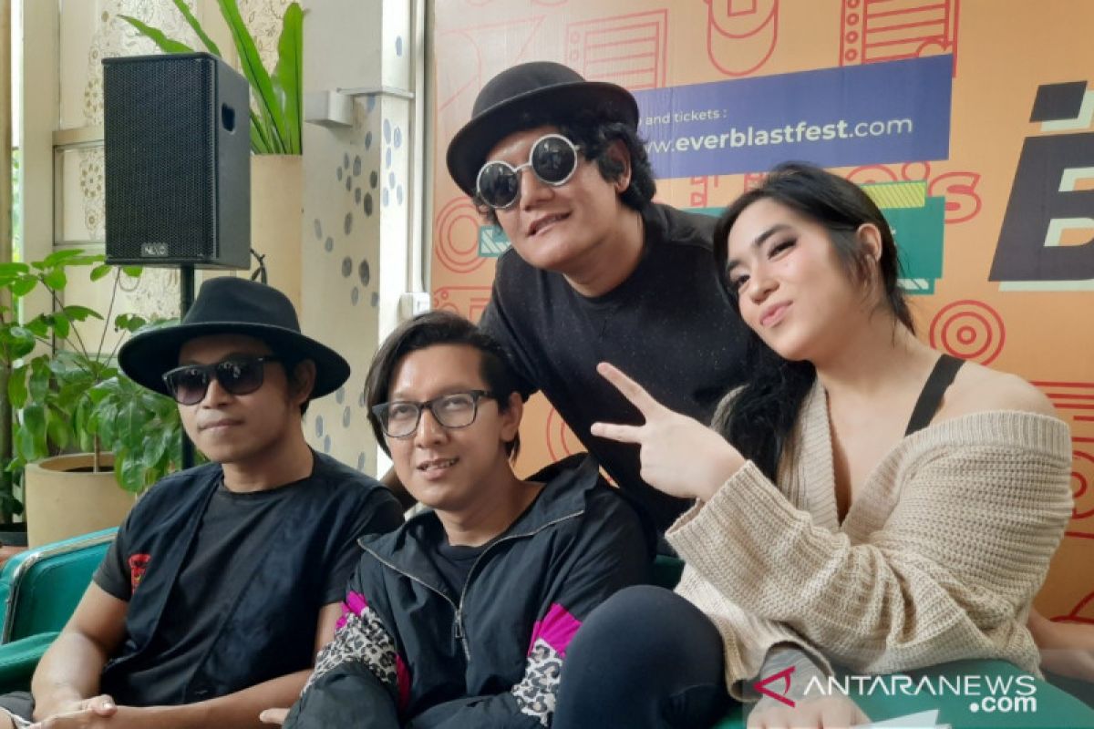 Lirik lagu J-Rocks ft. Prisa 