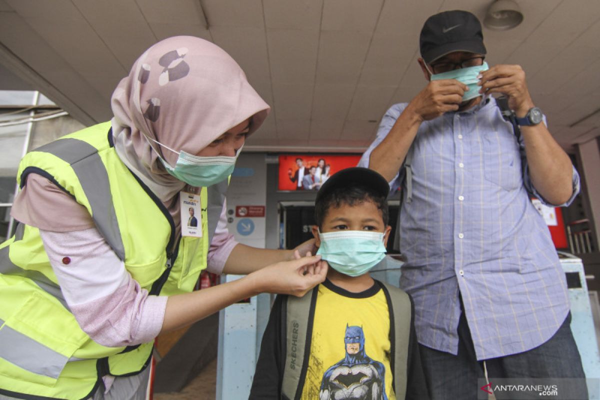 Erick Thohir pastikan  ketersediaan 4,7 juta masker dalam waktu dekat