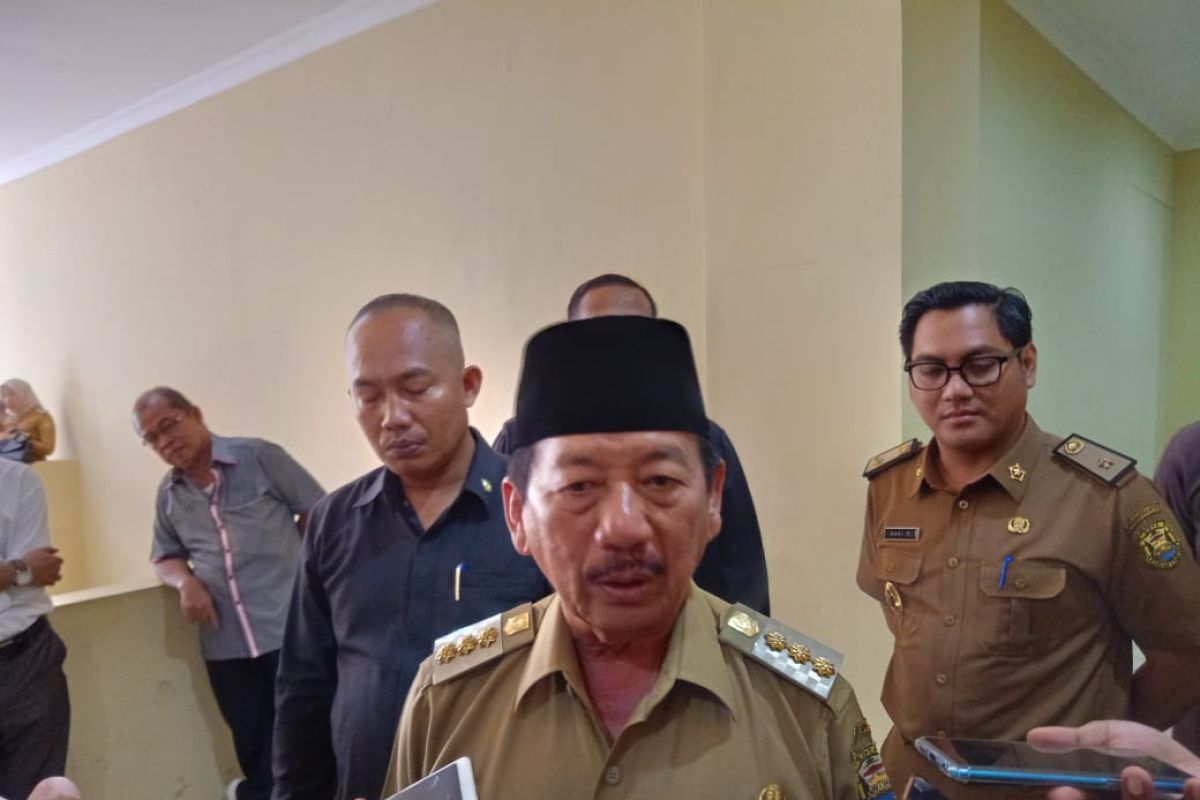 Media massa harus cermat beritakan COVID-19, sebut wali kota