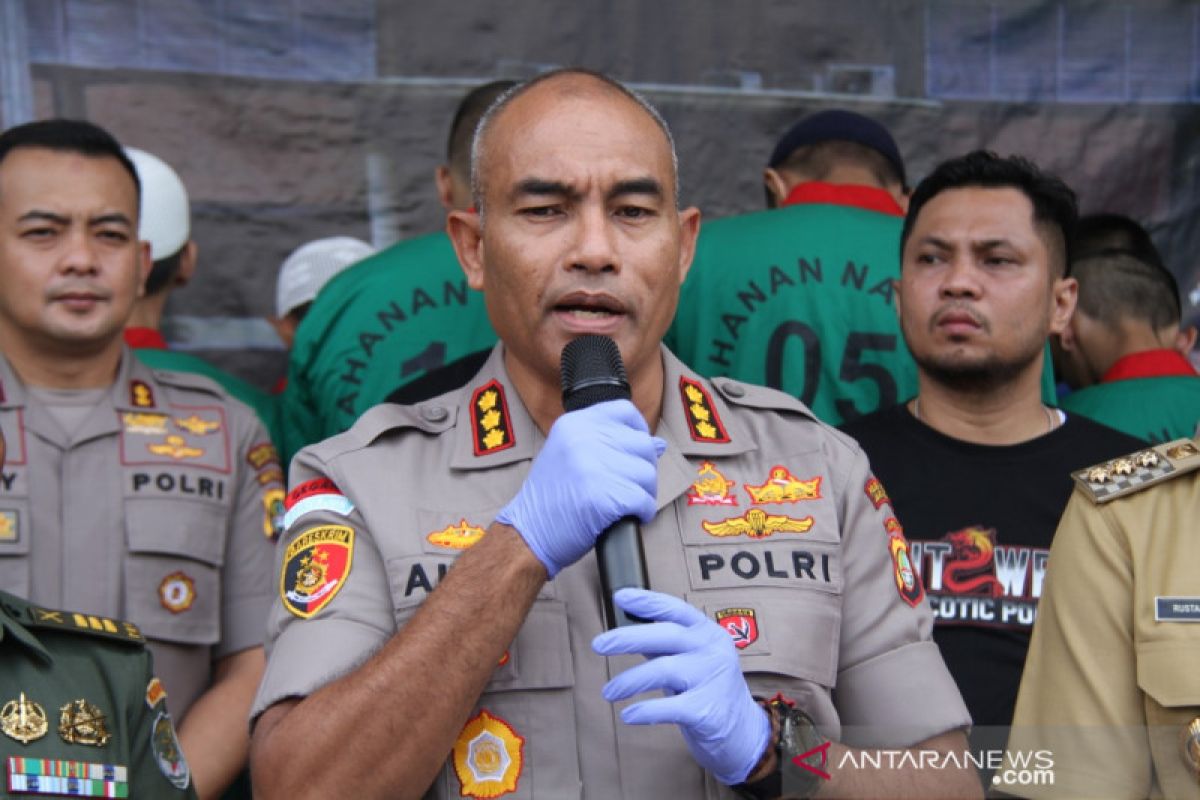 Polisi ungkap  pabrik rumahan tembajau gorila sintetis di apartemen