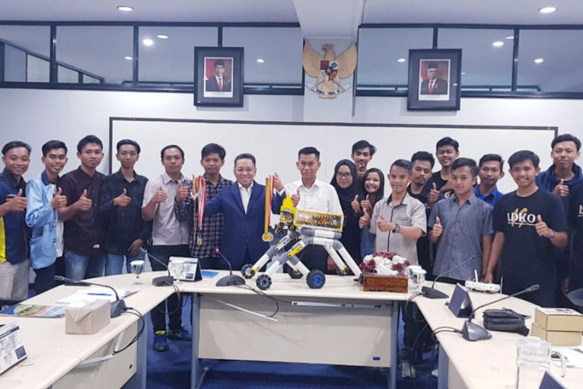 Mahasiswa UBL raih juara Olimpiade Robot Teknik Mesin se-Sumatera 2020