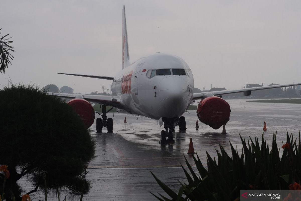 13 penerbangan di Bandara Solo batal  akibat erupsi Merapi