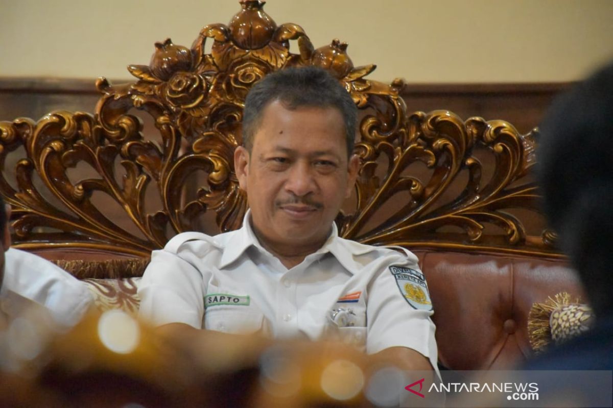 PT KAI Divre IV berikan edukasi kepada penumpang tentang pencegahan virus corona