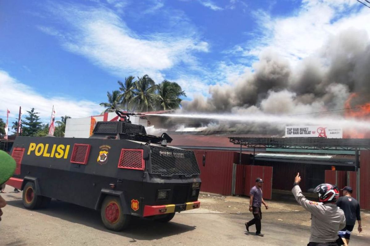 Polisi : kerugian kebakaran di Pasar Karang Tumaritis Nabire Rp10 miliar