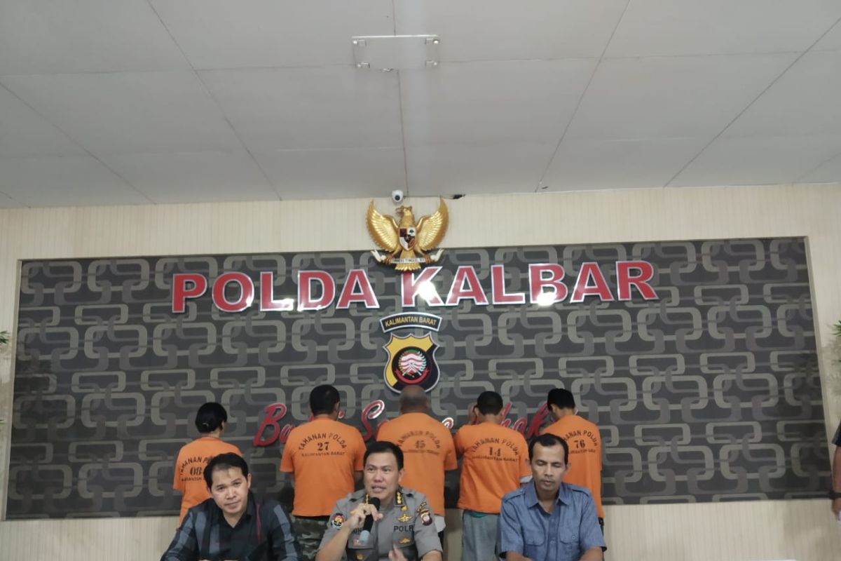 Polda Kalbar tetapkan lima tersangka kasus dana bantuan khusus Bengkayang