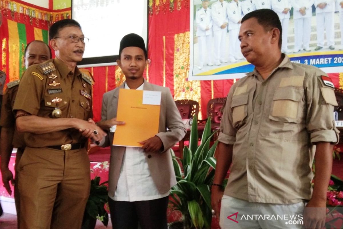 Honor imam masjid di Pesisir Selatan Rp4 juta, tapi...