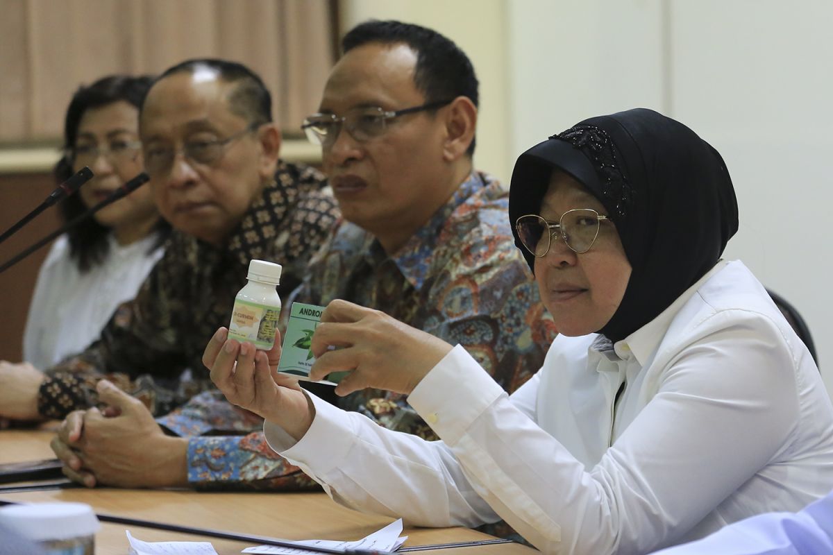 Tri Rismaharini dinilai sigap antisipasi corona di Kota Surabaya