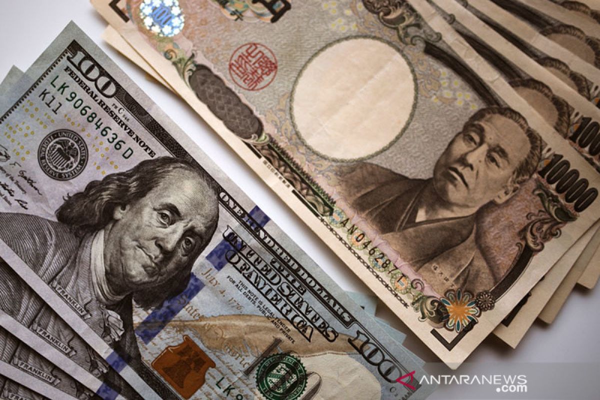 Dolar AS di Tokyo diperdagangkan di kisaran paruh atas 108 yen