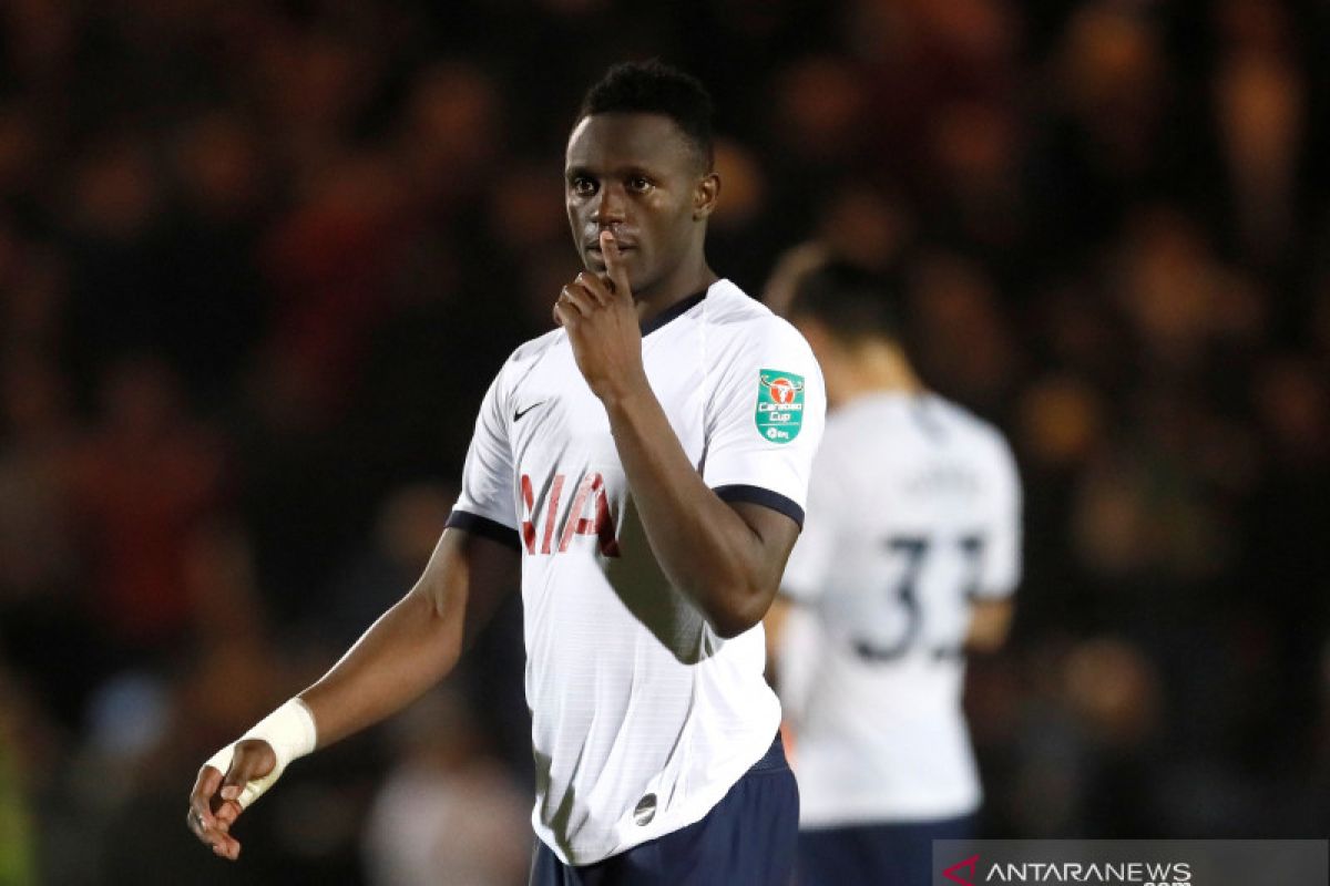 Gelandang Spurs Victor Wanyama sepakat gabung klub asuhan Thiery Henry