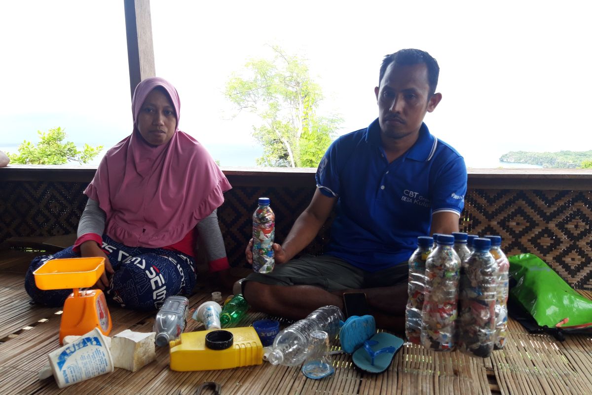 Kisah pemuda perakit bom yang kini jadi penyelamat laut Wakatobi