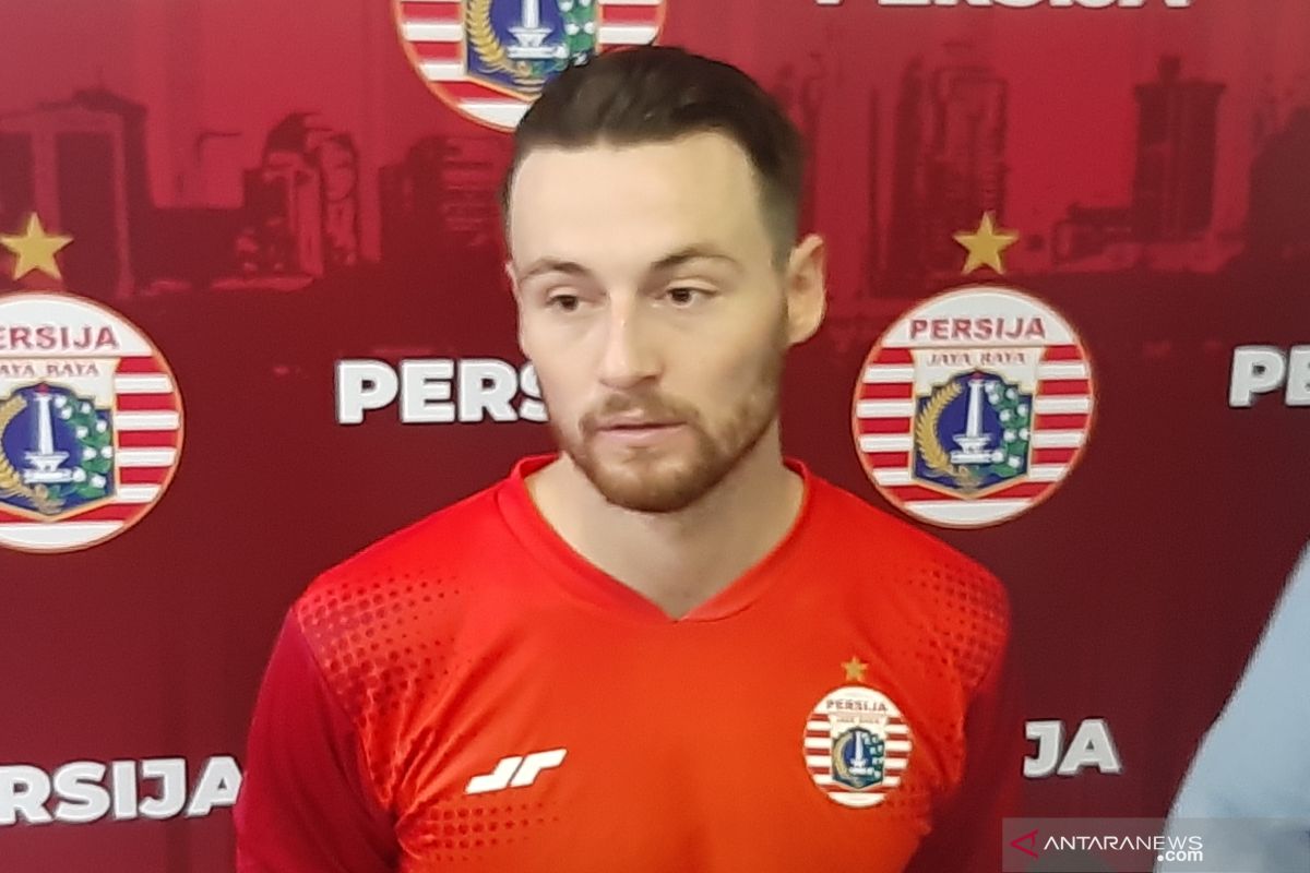 Gelandang Persija Marc Klok belajar bahasa Indonesia dari Otavio Dutra