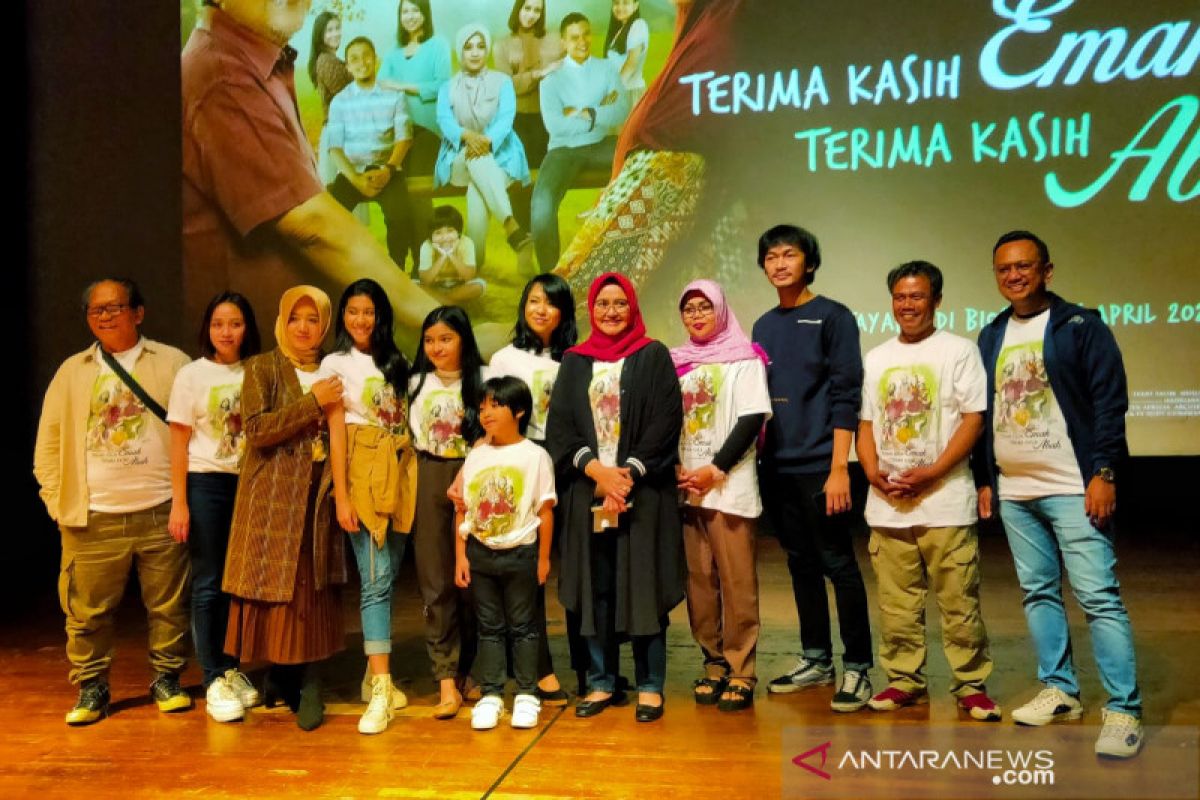 Pemain sinetron "Keluarga Cemara"  reuni di film "TETA"