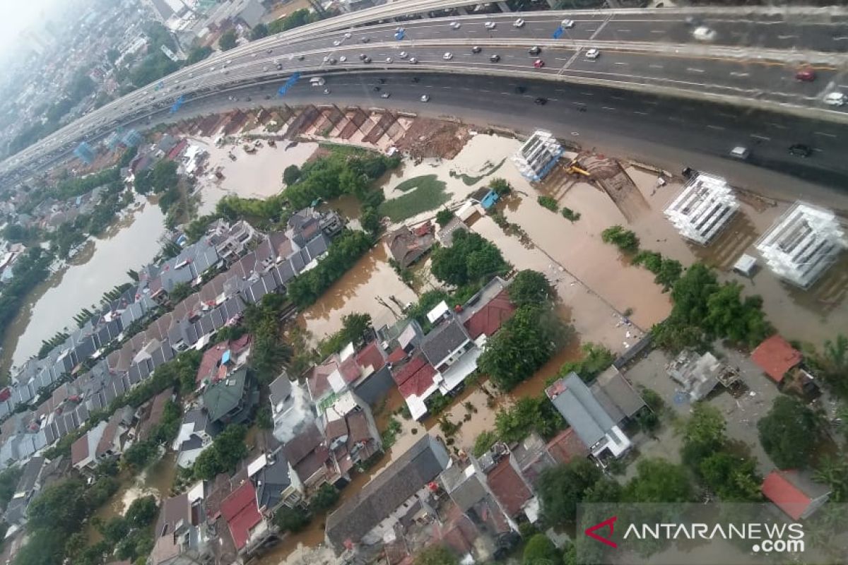 Warga Taman Cikas meminta Wali Kota Bekasi realisasikan janji