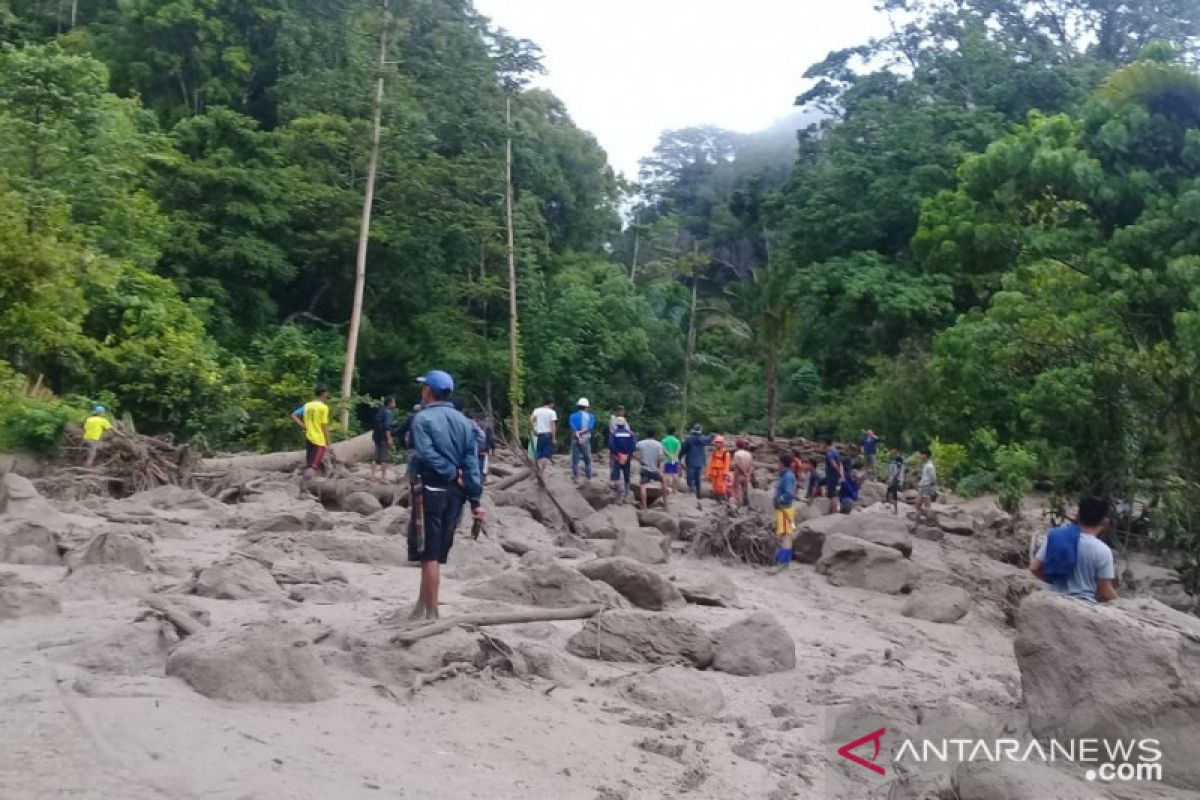 Tim SAR belum temukan korban banjir yang hilang di Lore Barat