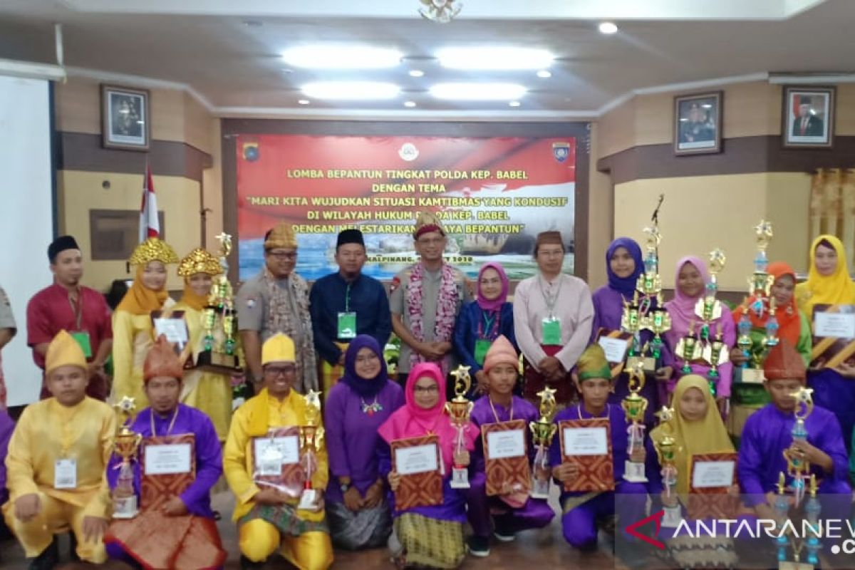 Polres Bangka berhasil borong piala lomba pantun Polda Babel