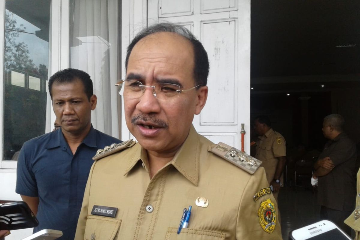 Pemerintah Kupang tertibkan penjualan masker