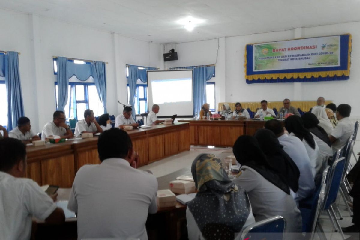 Baubau menggelar rakor kesiapsiagaan dan kewaspadaan dini Covid-19