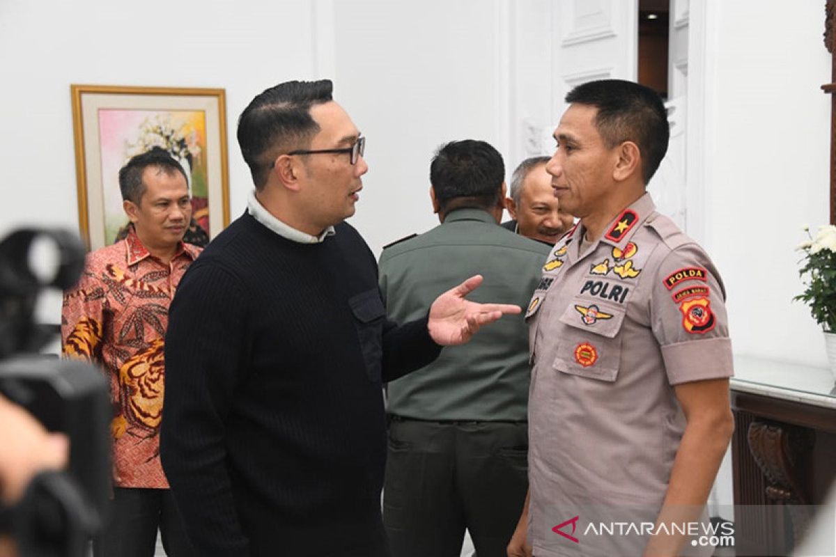 Gubernur: Polisi akan tindak tegas penimbun masker di Jabar