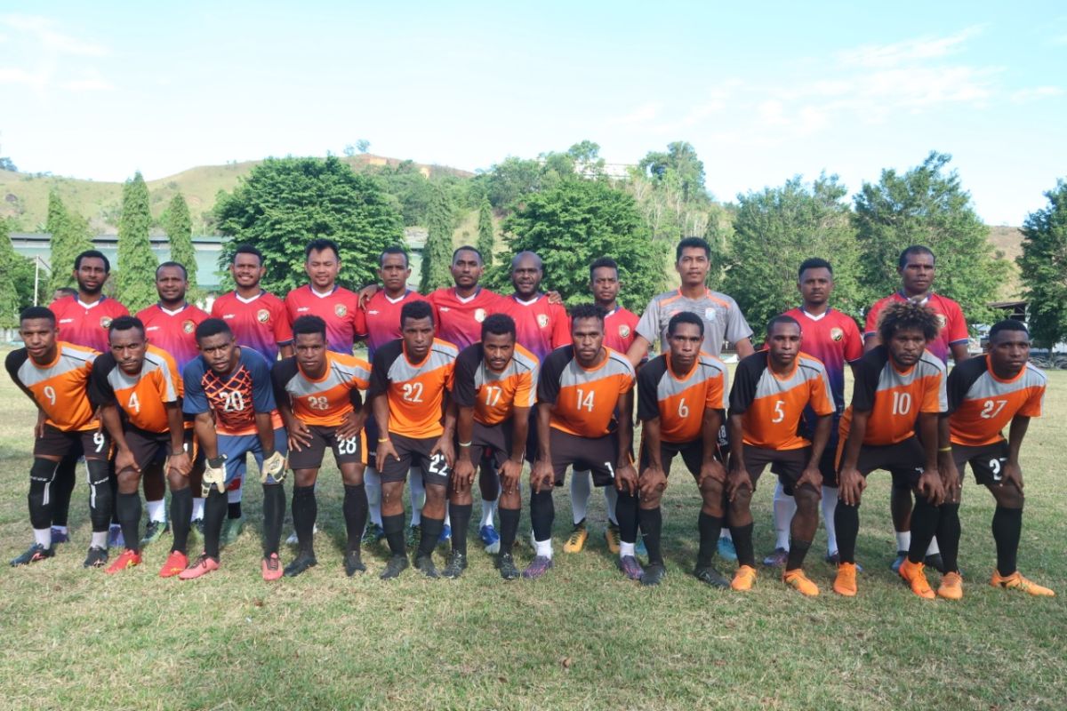 Persewar Waropen menang telak 6-0 melawan Kirime FC Pegunungan Bintang