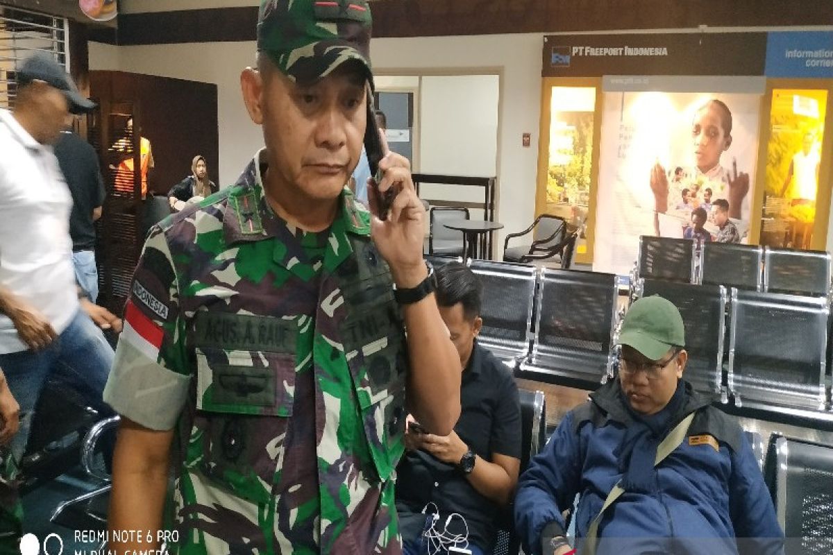 Pos TNI di Mimika ditembaki KKB