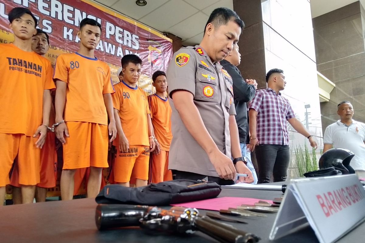 14 pencuri sepeda motor di Karawang ditangkap polisi