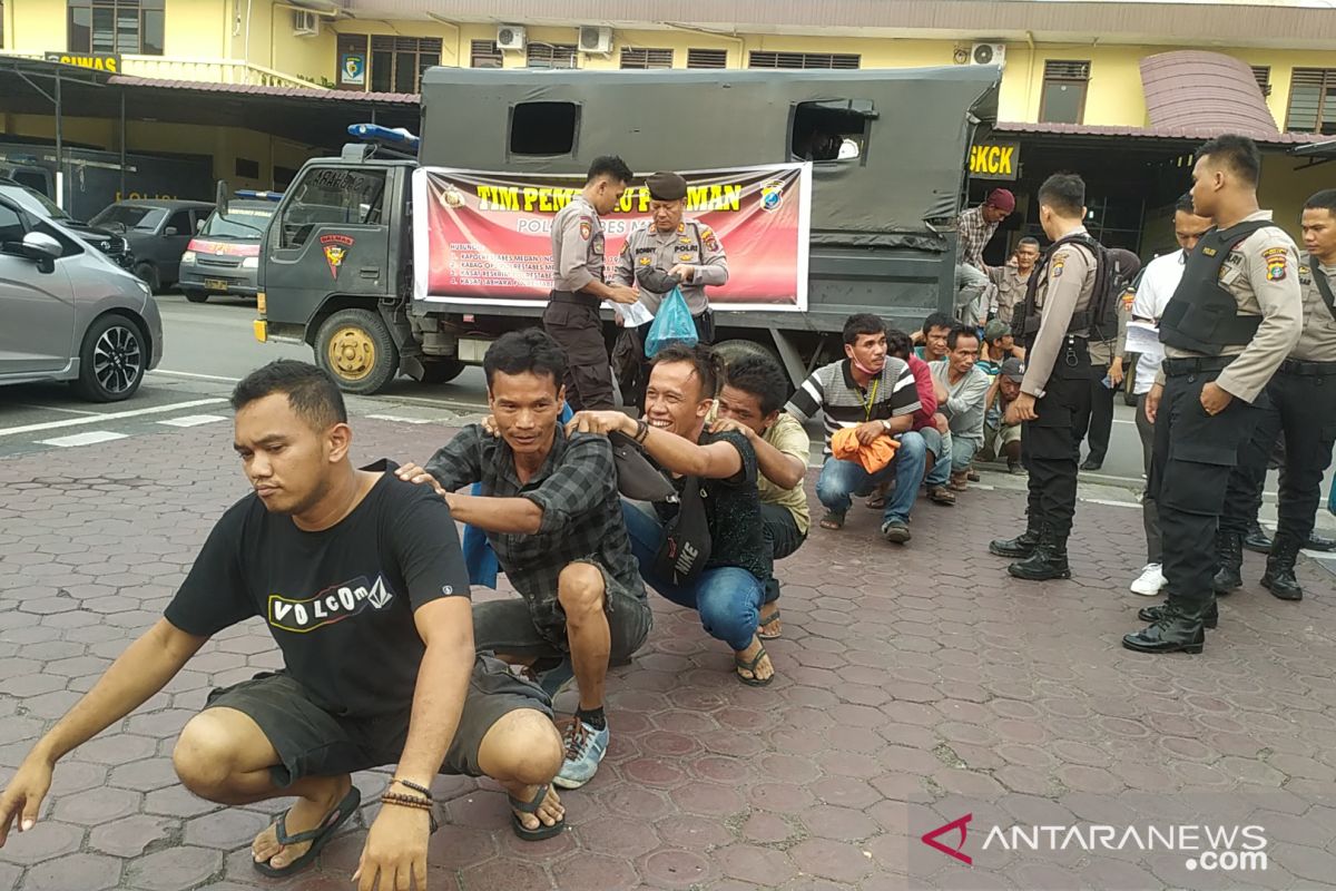 Tim Pemburu Preman Polrestabes Medan ringkus 17 preman yang meresahkan masyarakat