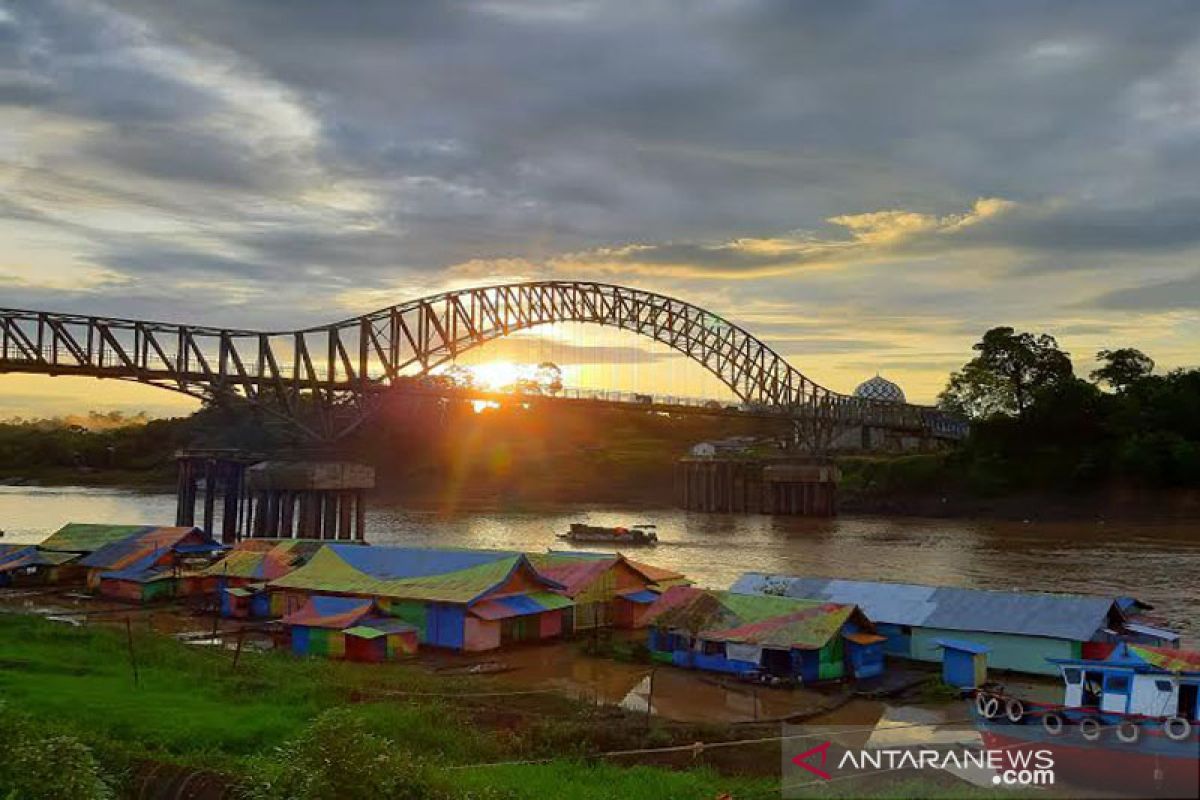 Jembatan Muara Teweh-Jingah akan diresmikan Oktober