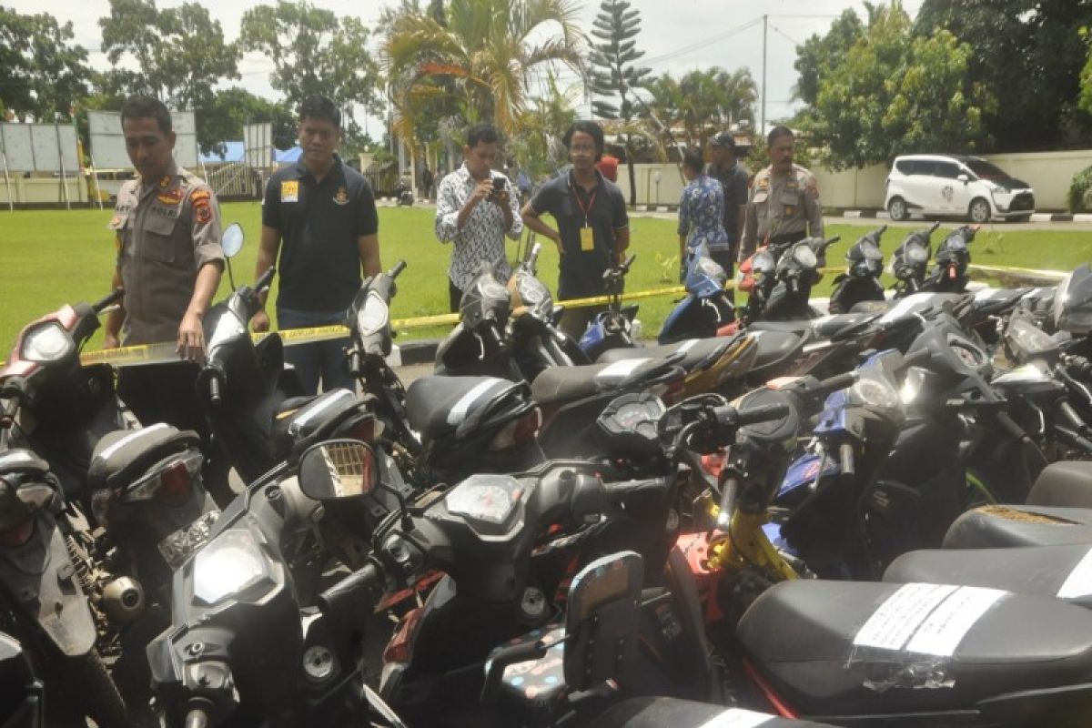 Polres Merauke tangkap lima anggota sindikat pencuri 33 sepeda motor