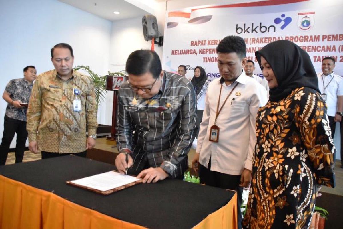 Rakorda program Banggakencana bahas berbagai isu kependudukan di Sulbar