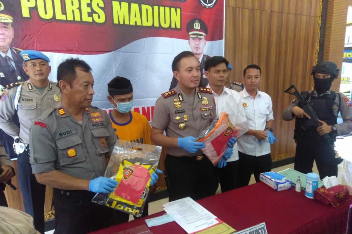 Polisi Madiun tangkap pria cabuli anak tiri hingga hamil